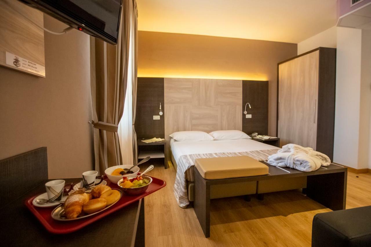 Hotel Lory