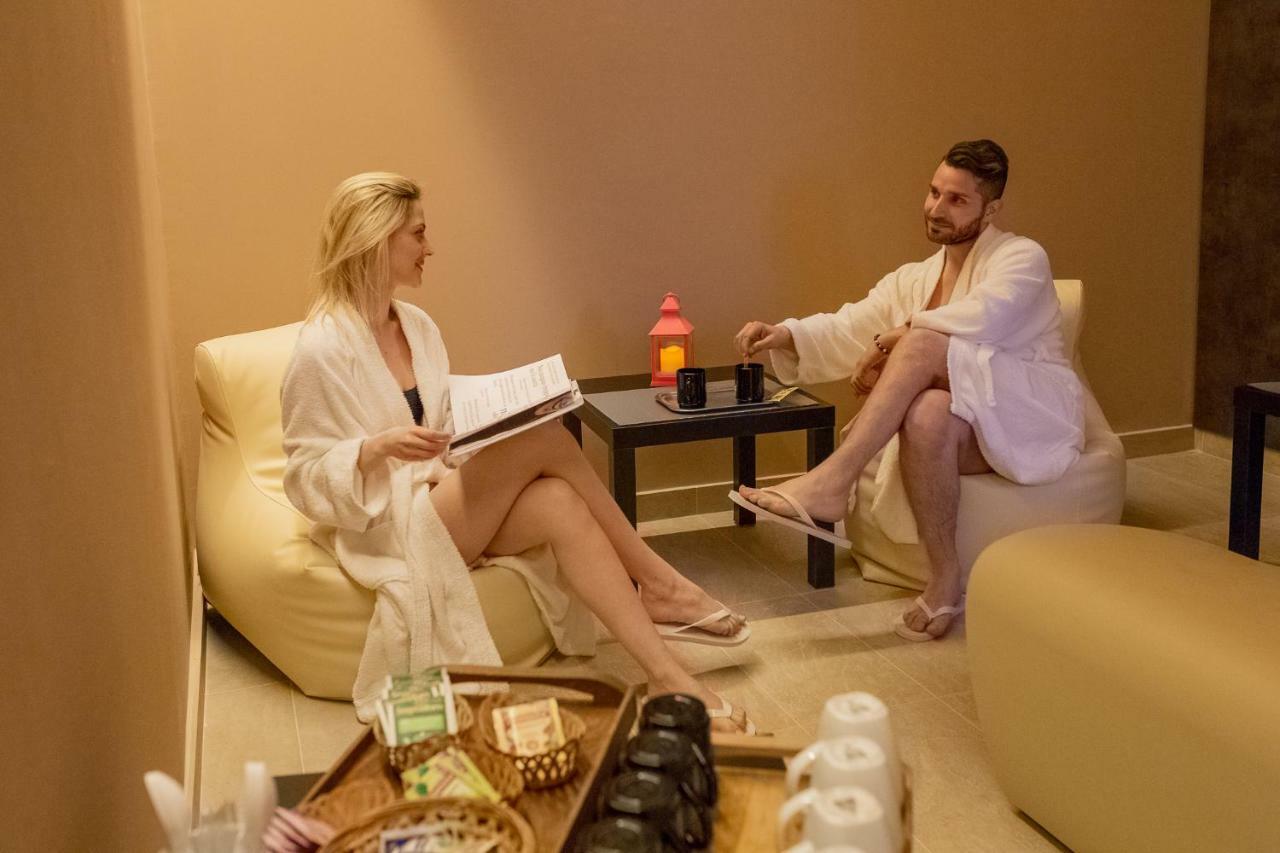 Lory&my Wellness , La è Aperta Solo Nei Week-end A Pagamento E Su Richiesta Hotel Chianciano Terme